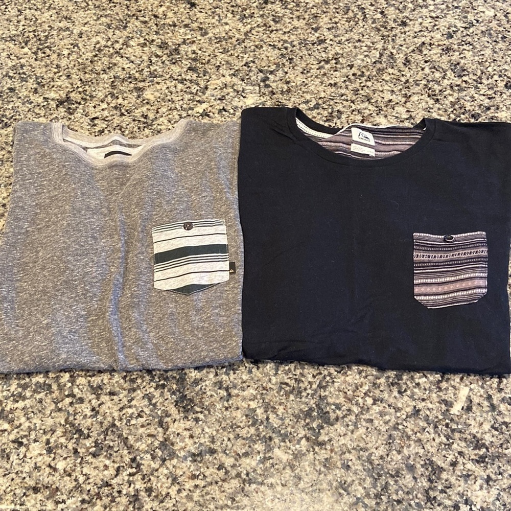 Quiksilver grey & black (2) t-shirts size large